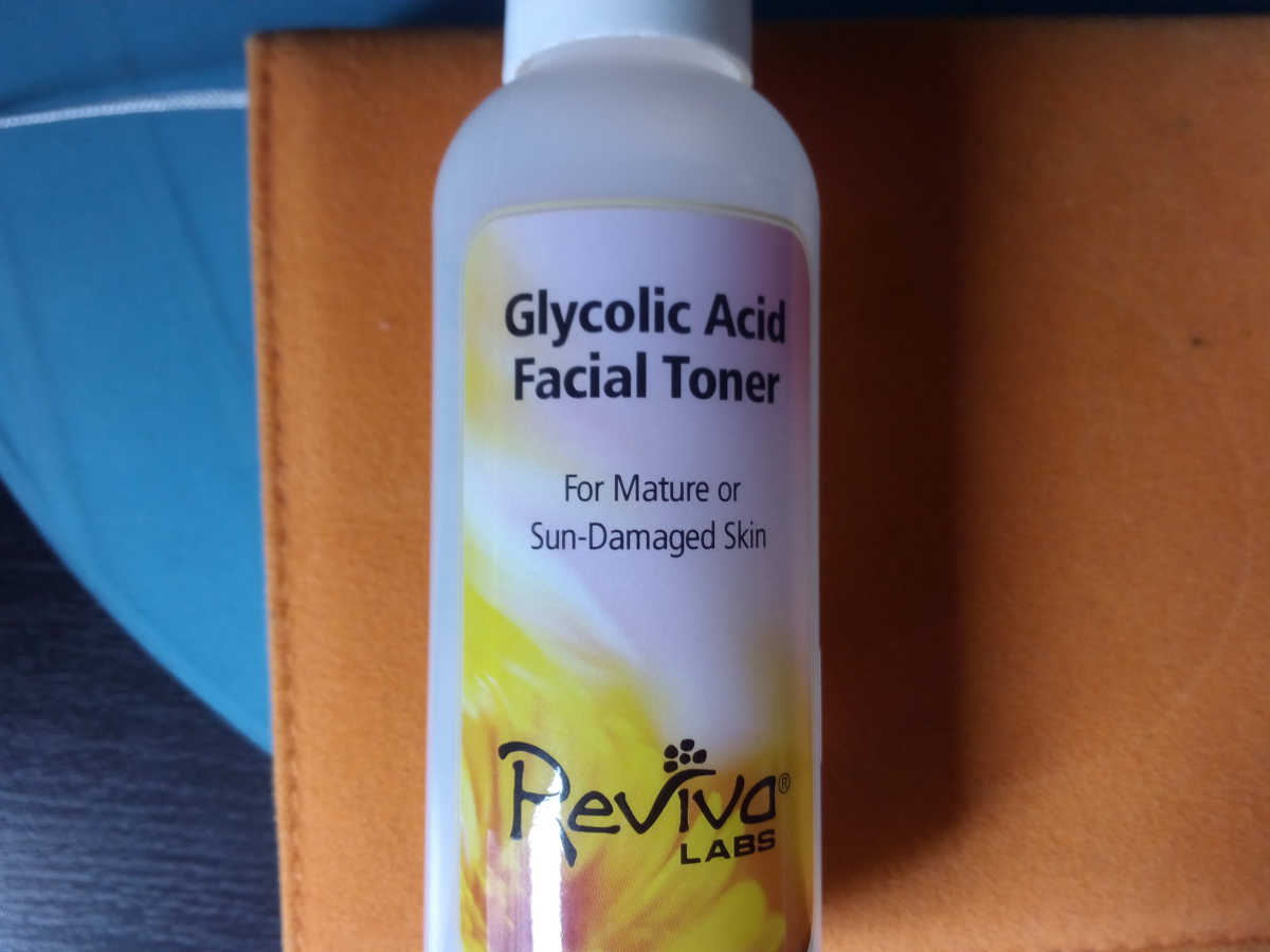 Reviva Labs tonico con glicolico